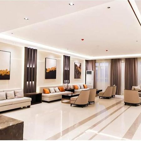 Sotogrande Neopolitan Hotel Кесон-Сити Экстерьер фото